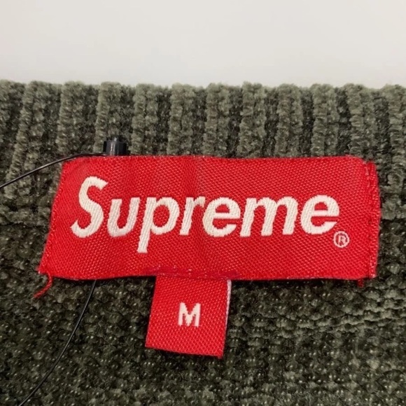 Supreme stripped sweater size medium